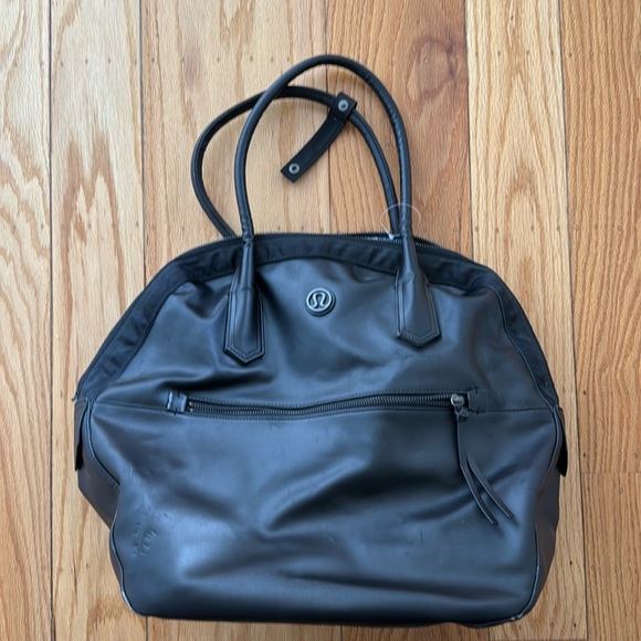Lululemon yoga bag - used - Picture 1 of 6